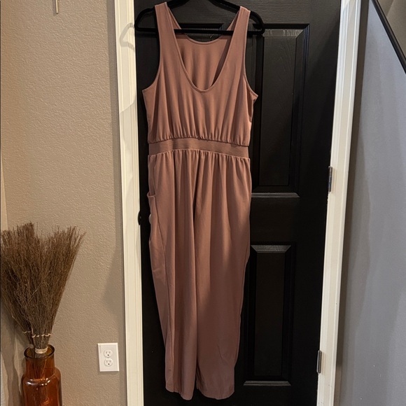 Women's Sleeveless Jumpsuit - Brown/Mauve - Picture 5 of 6